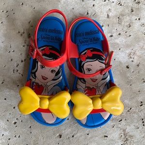 Mini Melissa Disney Snow White Sandals Sz 11 EUC